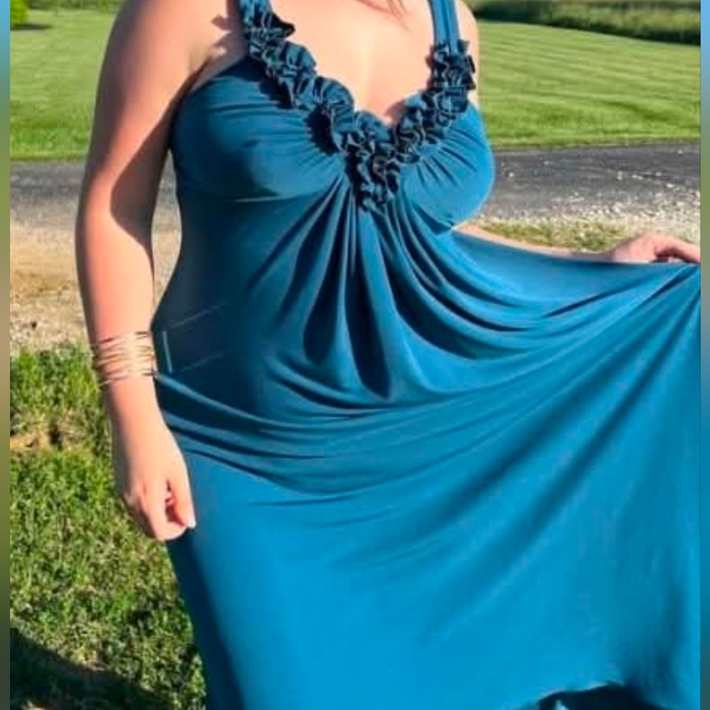 14W Teal blue halter maxi dress with a ruffled V-neckline